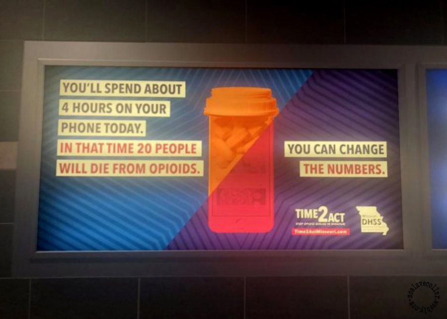 L'annonce sur cet écran dit: "Vous allez passer environ 4 heures sur votre téléphone aujourd'hui. Pendant ce temps, 20 personnes mourront à cause des opioïdes. Vous pouvez faire changer ces chiffres."